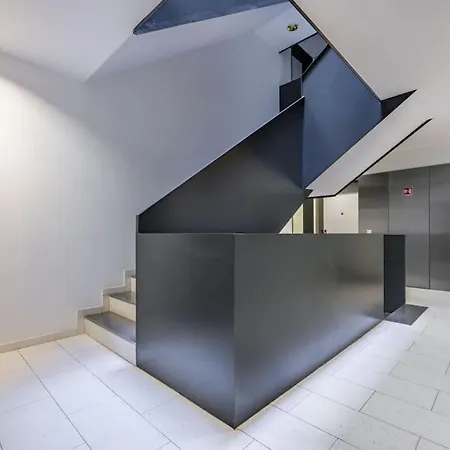 Modern Spacious Flat With A Terrace And A Parking Prag Exterior foto