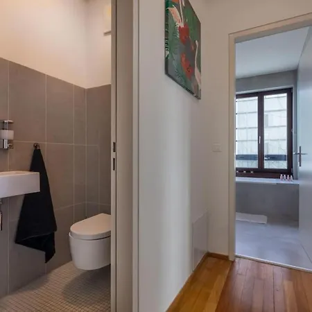 Modern Spacious Flat With A Terrace And A Parking Prag Exterior foto